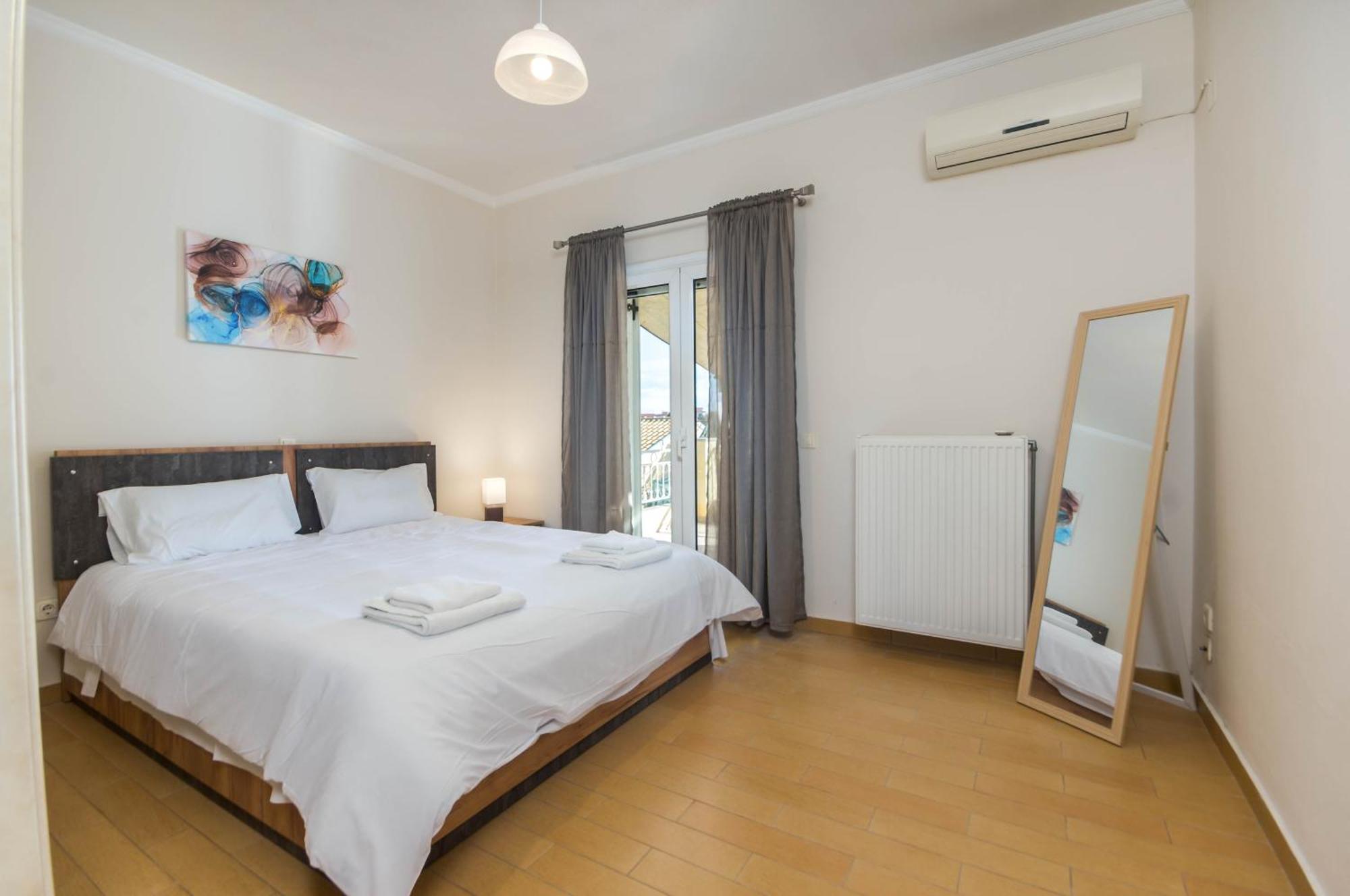 Ferienwohnung Διωροφη Μεζονετα-2Km Απο Το Κεντρο-Iliana House Alepou Exterior foto