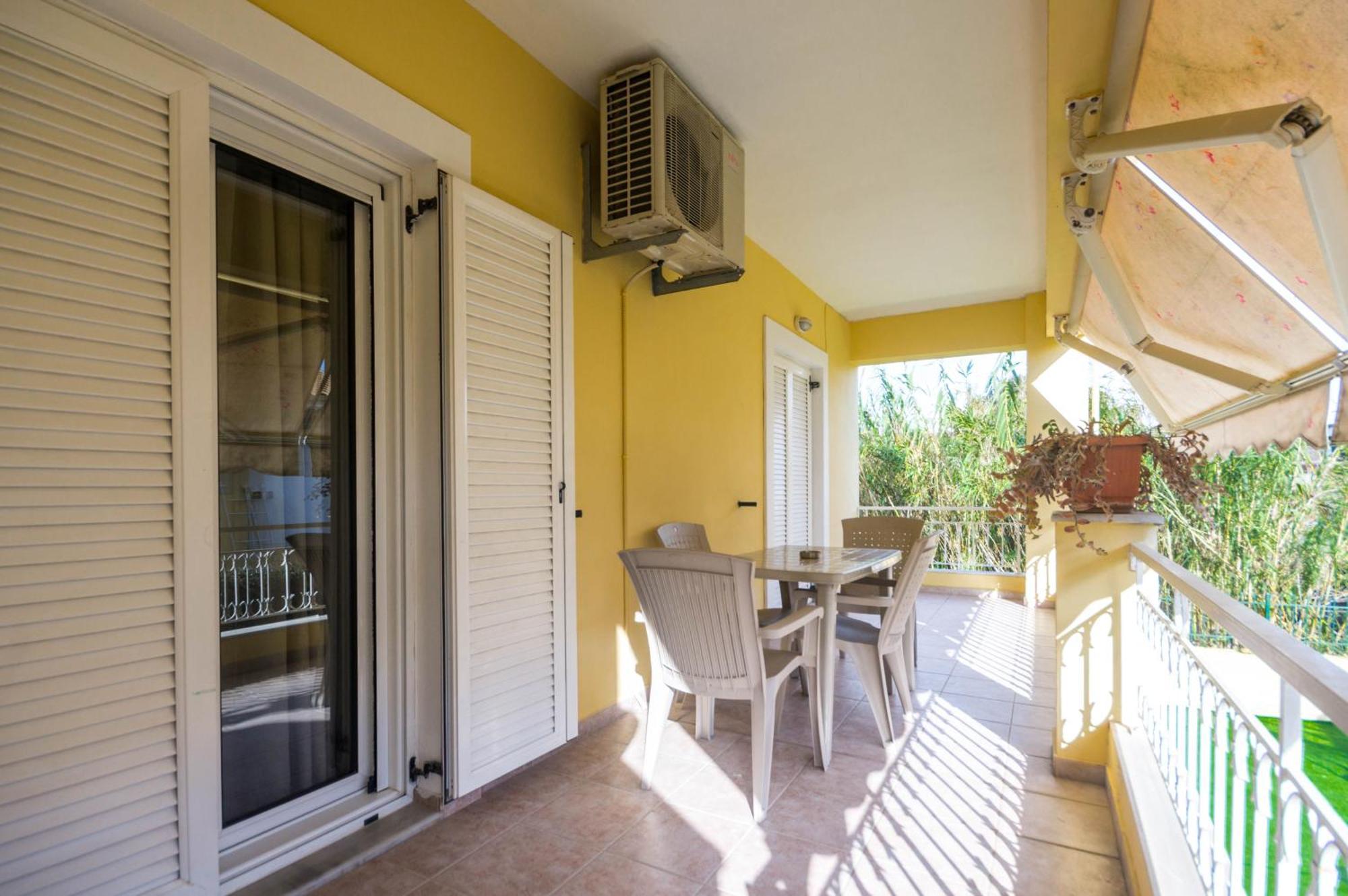 Ferienwohnung Διωροφη Μεζονετα-2Km Απο Το Κεντρο-Iliana House Alepou Exterior foto