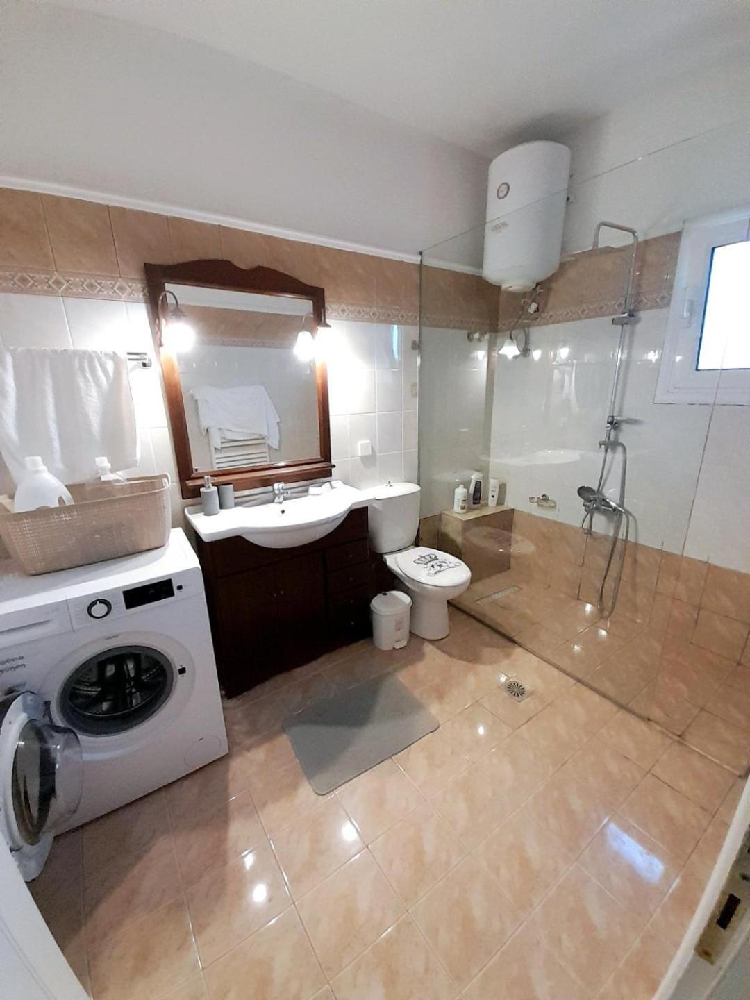 Ferienwohnung Διωροφη Μεζονετα-2Km Απο Το Κεντρο-Iliana House Alepou Exterior foto